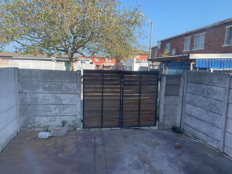 2 Bedroom Property for Sale in Woodlands Western Cape